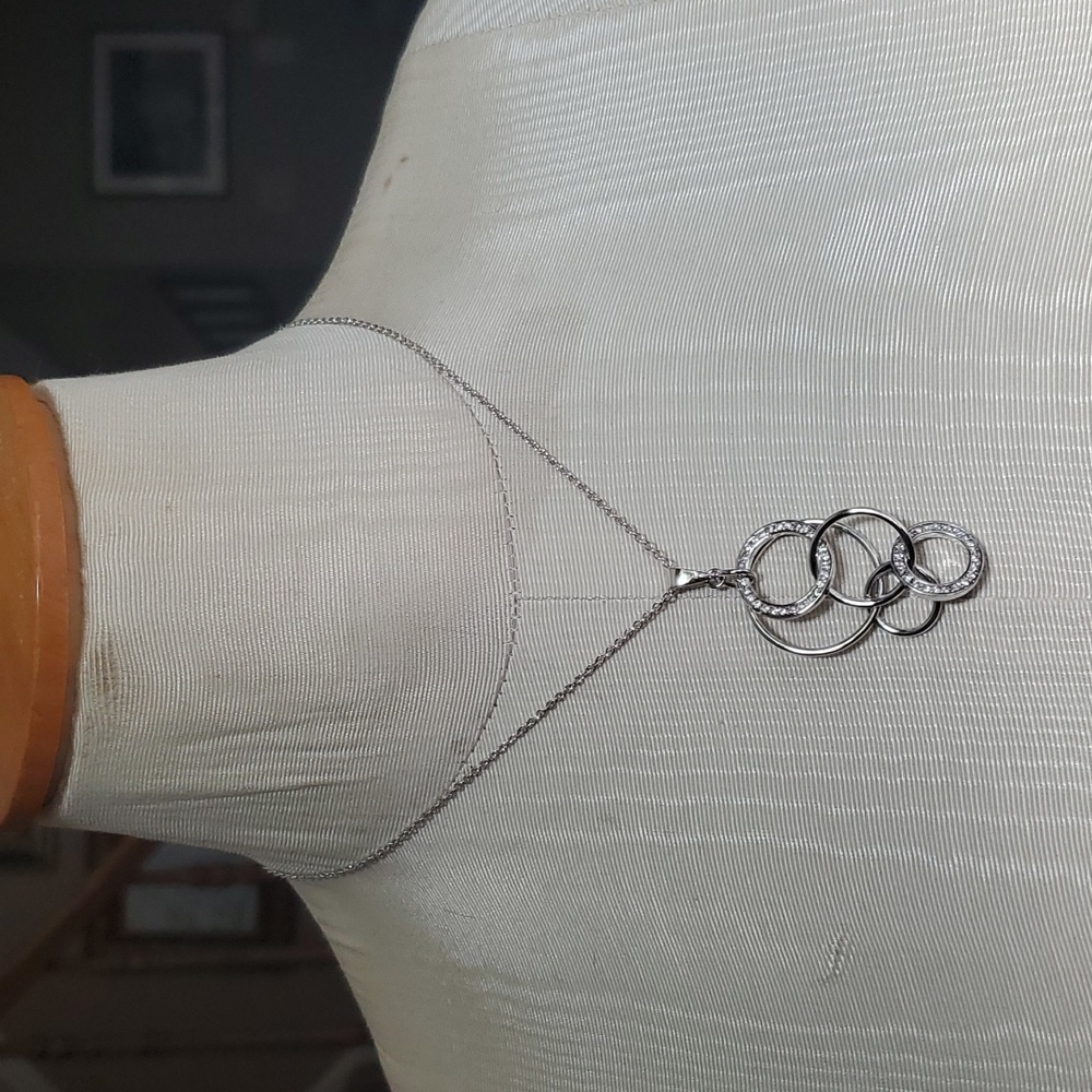 Infinity Rings Necklace - Adjustable Chain